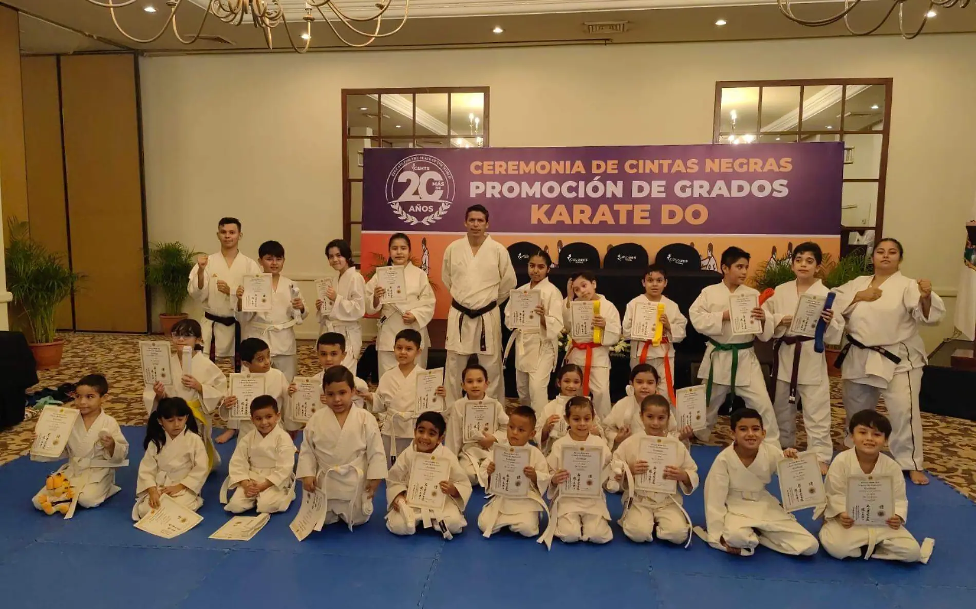 Dojo Colores celebra promoción de grados en Tampico  